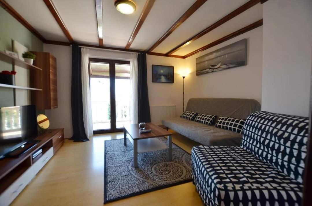 Tony Apartments โรวีน ภายนอก รูปภาพ